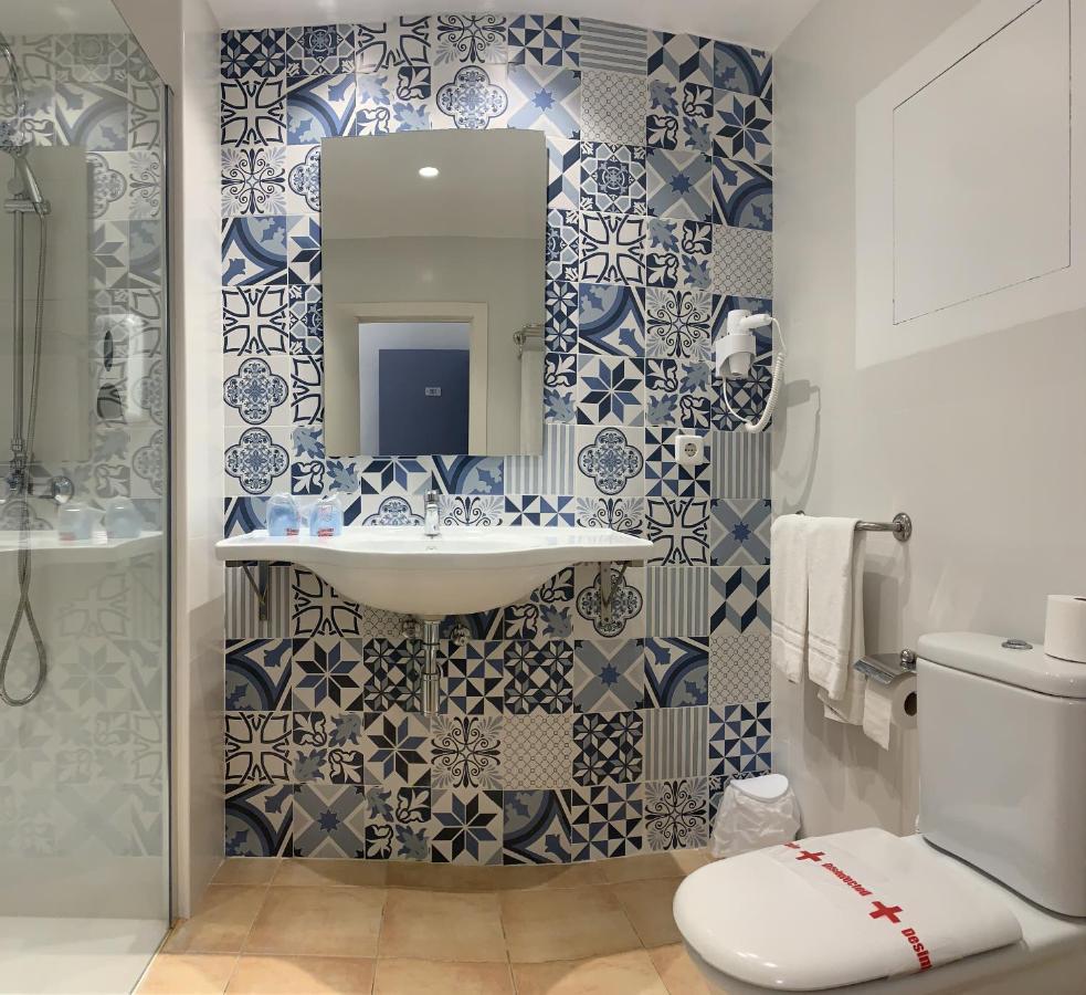 Hostal Hpc Porto Colom Eksteriør billede