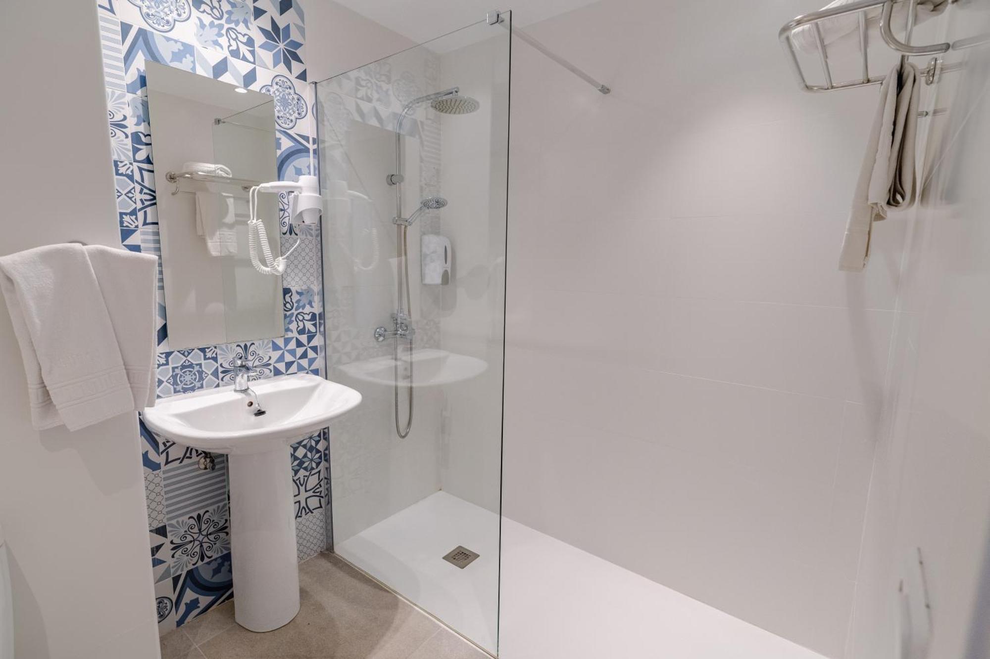 Hostal Hpc Porto Colom Eksteriør billede
